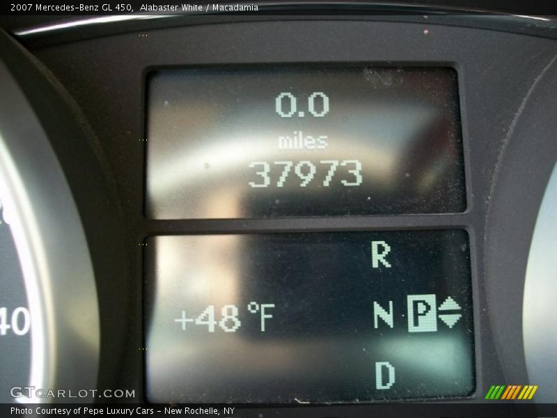 Alabaster White / Macadamia 2007 Mercedes-Benz GL 450