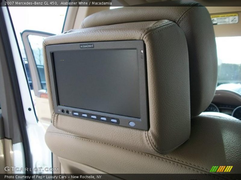 Alabaster White / Macadamia 2007 Mercedes-Benz GL 450