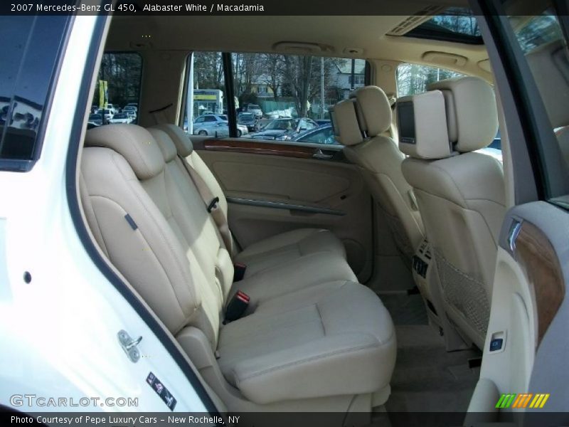 Alabaster White / Macadamia 2007 Mercedes-Benz GL 450