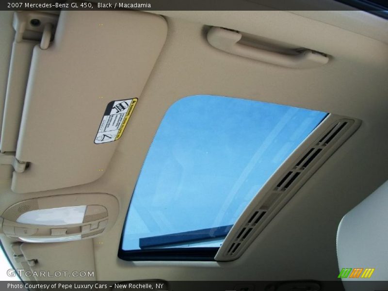 Black / Macadamia 2007 Mercedes-Benz GL 450