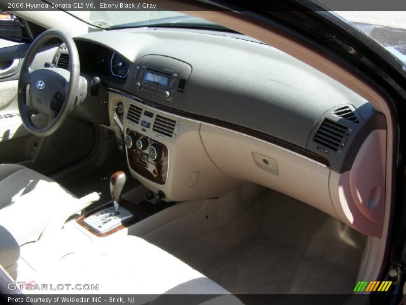 Ebony Black / Gray 2006 Hyundai Sonata GLS V6
