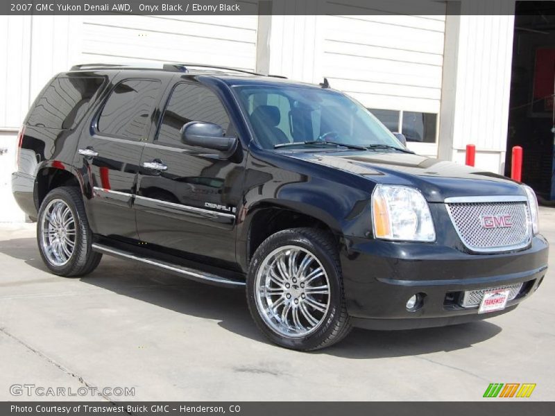 Onyx Black / Ebony Black 2007 GMC Yukon Denali AWD