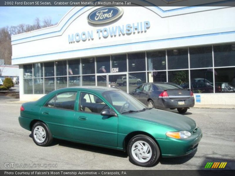 Grabber Green Metallic / Medium Prairie Tan 2002 Ford Escort SE Sedan