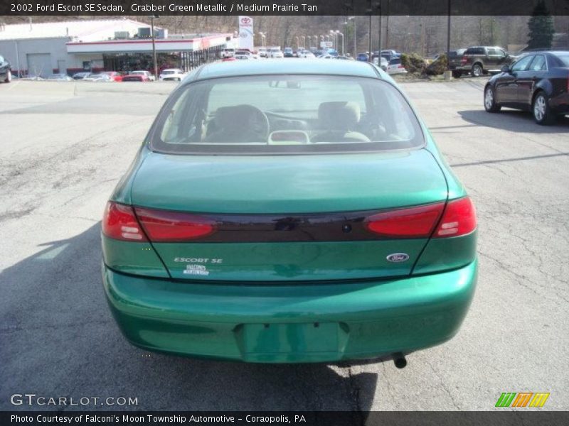 Grabber Green Metallic / Medium Prairie Tan 2002 Ford Escort SE Sedan