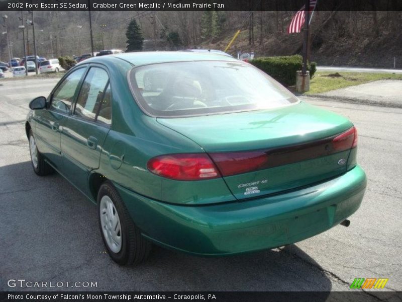 Grabber Green Metallic / Medium Prairie Tan 2002 Ford Escort SE Sedan