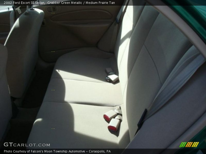 Grabber Green Metallic / Medium Prairie Tan 2002 Ford Escort SE Sedan