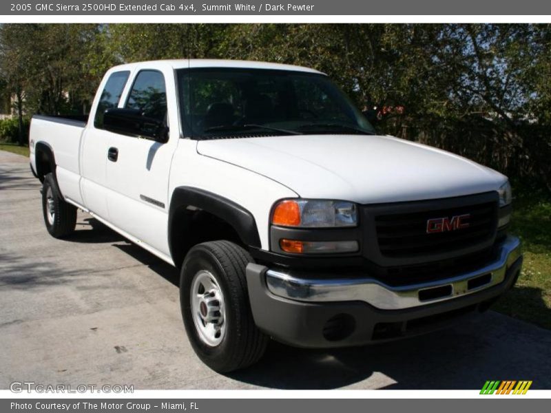 Summit White / Dark Pewter 2005 GMC Sierra 2500HD Extended Cab 4x4