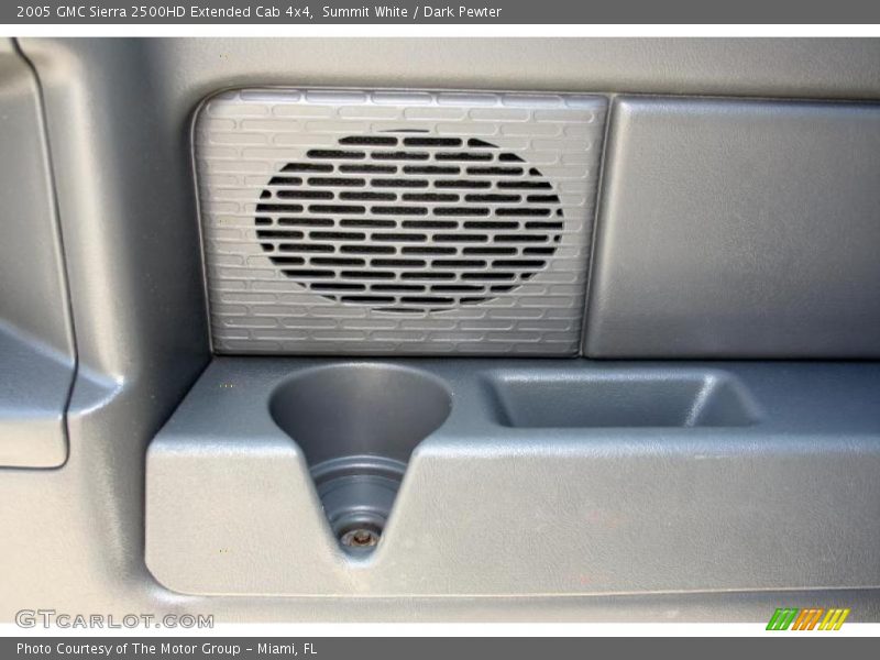 Summit White / Dark Pewter 2005 GMC Sierra 2500HD Extended Cab 4x4
