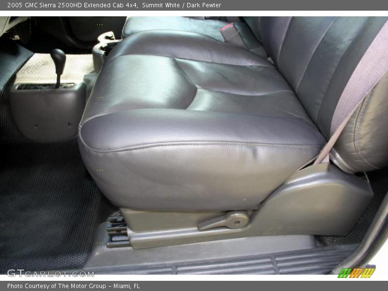 Summit White / Dark Pewter 2005 GMC Sierra 2500HD Extended Cab 4x4