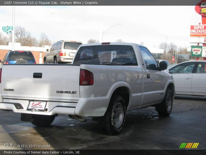 Olympic White / Graphite 1997 Chevrolet S10 LS Regular Cab