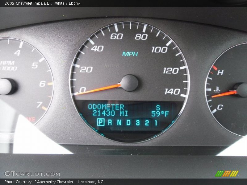White / Ebony 2009 Chevrolet Impala LT