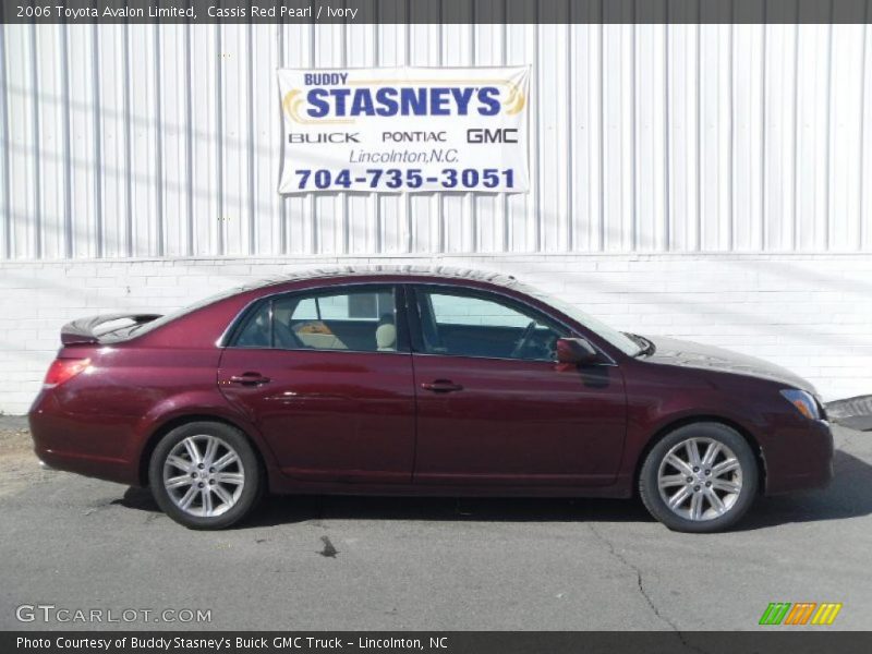 Cassis Red Pearl / Ivory 2006 Toyota Avalon Limited