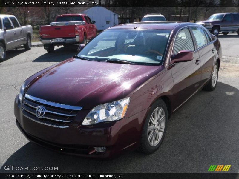Cassis Red Pearl / Ivory 2006 Toyota Avalon Limited