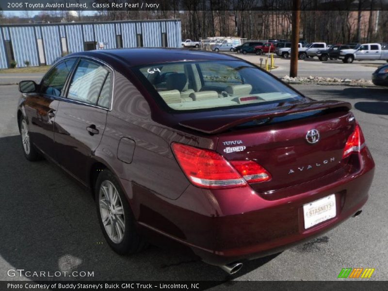 Cassis Red Pearl / Ivory 2006 Toyota Avalon Limited