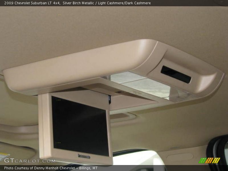 Silver Birch Metallic / Light Cashmere/Dark Cashmere 2009 Chevrolet Suburban LT 4x4