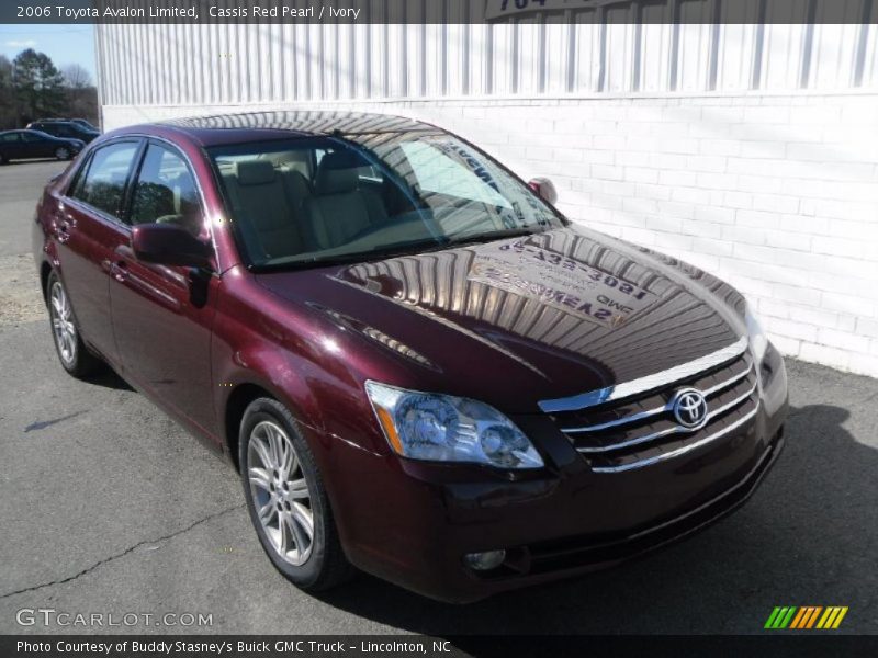 Cassis Red Pearl / Ivory 2006 Toyota Avalon Limited