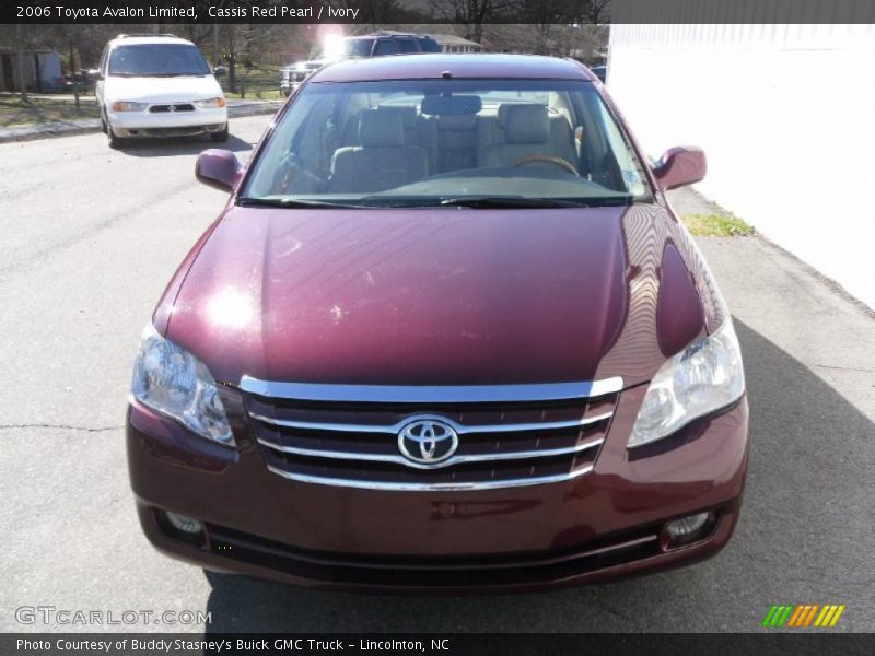 Cassis Red Pearl / Ivory 2006 Toyota Avalon Limited
