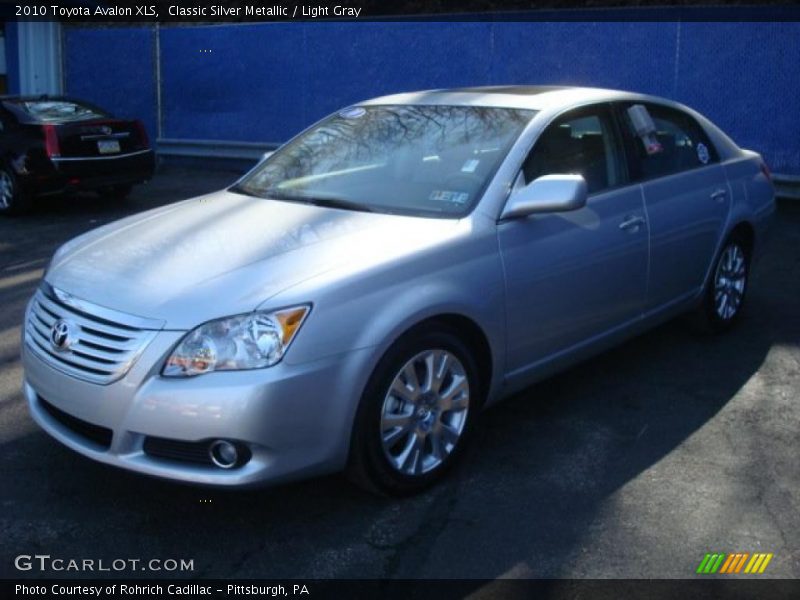 Classic Silver Metallic / Light Gray 2010 Toyota Avalon XLS