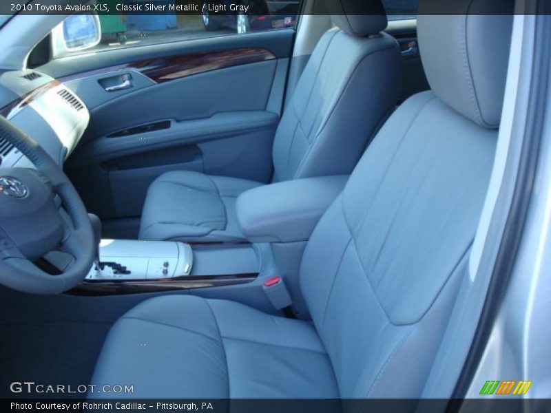 Classic Silver Metallic / Light Gray 2010 Toyota Avalon XLS