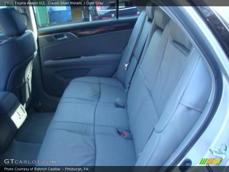 Classic Silver Metallic / Light Gray 2010 Toyota Avalon XLS