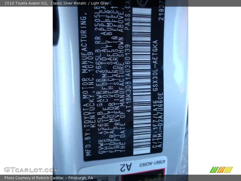 Classic Silver Metallic / Light Gray 2010 Toyota Avalon XLS