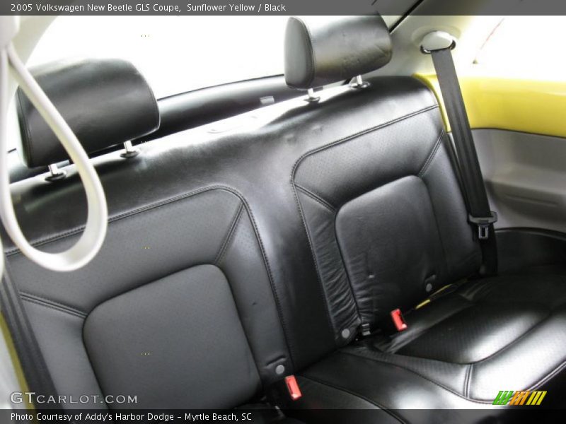 Sunflower Yellow / Black 2005 Volkswagen New Beetle GLS Coupe