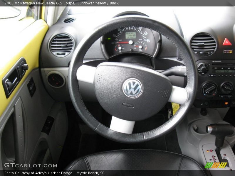 Sunflower Yellow / Black 2005 Volkswagen New Beetle GLS Coupe