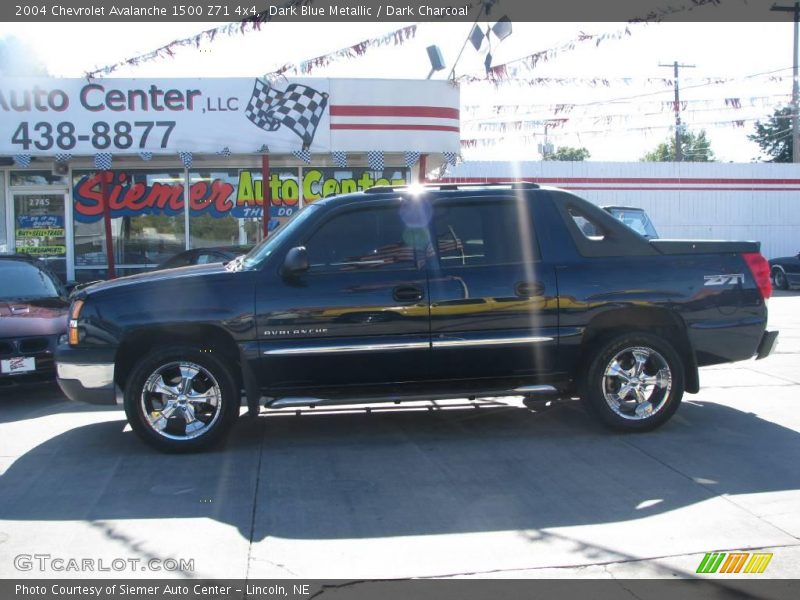 Dark Blue Metallic / Dark Charcoal 2004 Chevrolet Avalanche 1500 Z71 4x4
