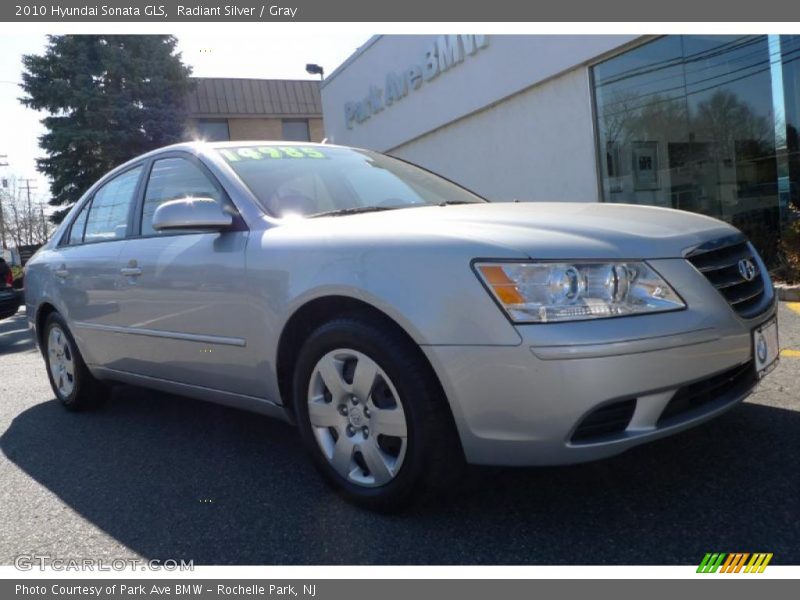 Radiant Silver / Gray 2010 Hyundai Sonata GLS