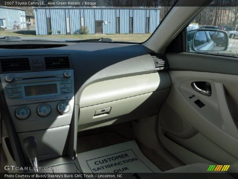 Aloe Green Metallic / Bisque 2007 Toyota Camry LE