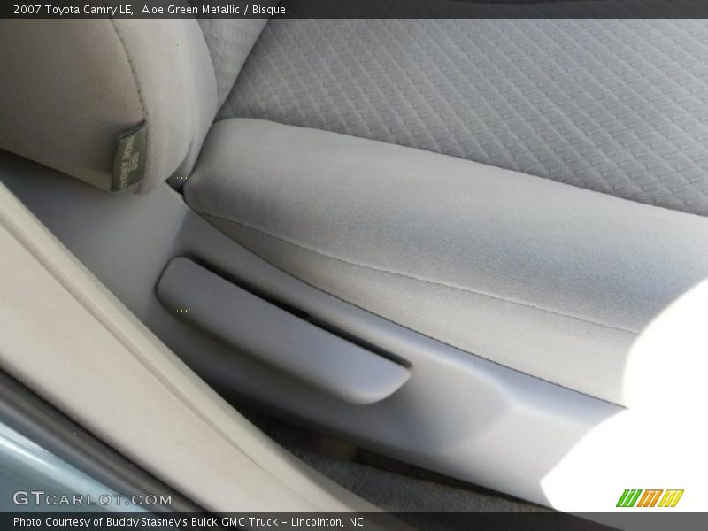 Aloe Green Metallic / Bisque 2007 Toyota Camry LE
