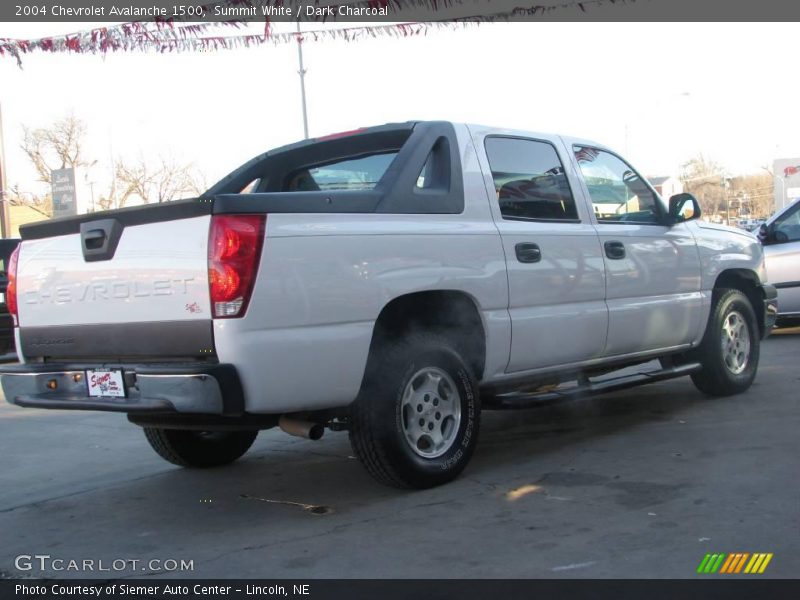 Summit White / Dark Charcoal 2004 Chevrolet Avalanche 1500