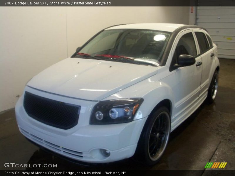 Stone White / Pastel Slate Gray/Red 2007 Dodge Caliber SXT