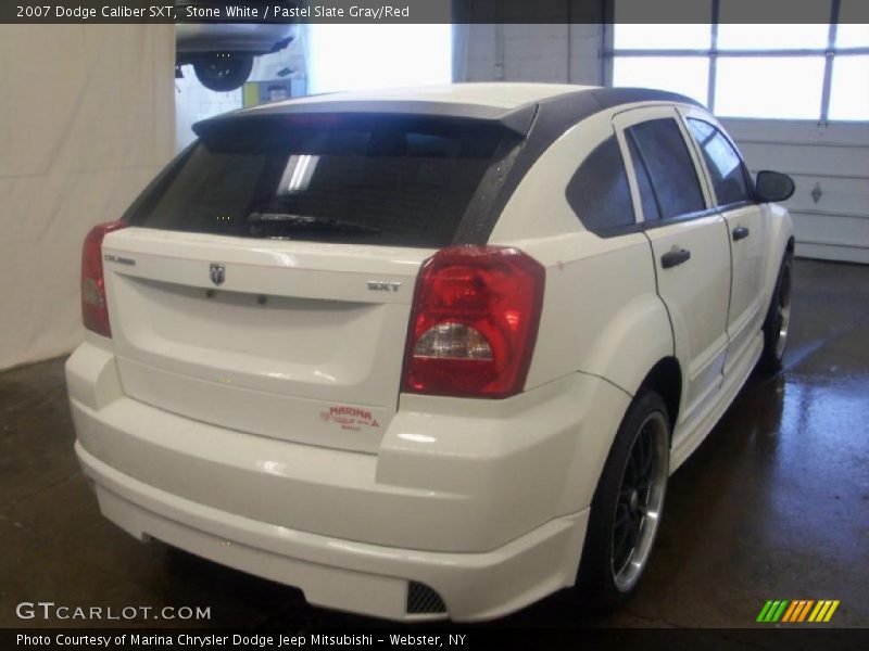 Stone White / Pastel Slate Gray/Red 2007 Dodge Caliber SXT