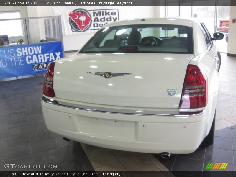 Cool Vanilla / Dark Slate Gray/Light Graystone 2006 Chrysler 300 C HEMI