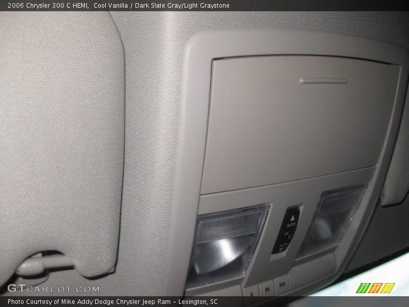 Cool Vanilla / Dark Slate Gray/Light Graystone 2006 Chrysler 300 C HEMI