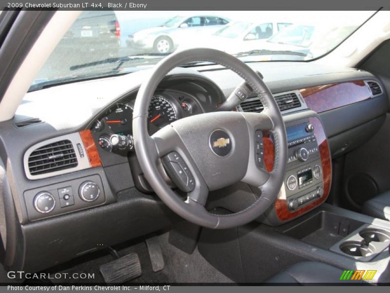 Black / Ebony 2009 Chevrolet Suburban LT 4x4
