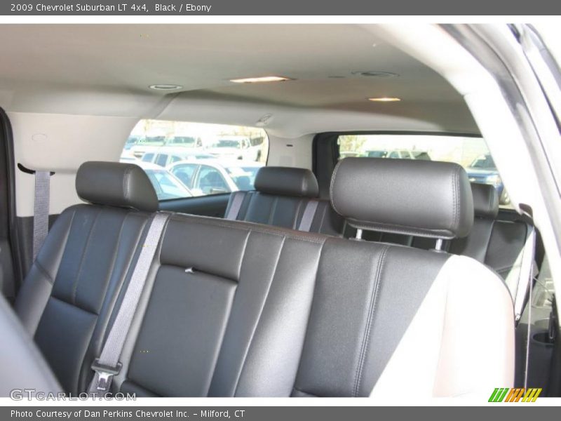 Black / Ebony 2009 Chevrolet Suburban LT 4x4