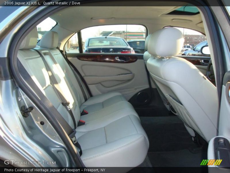 Quartz Metallic / Dove 2006 Jaguar XJ XJ8 L