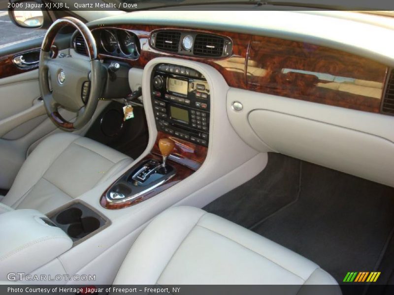 Quartz Metallic / Dove 2006 Jaguar XJ XJ8 L