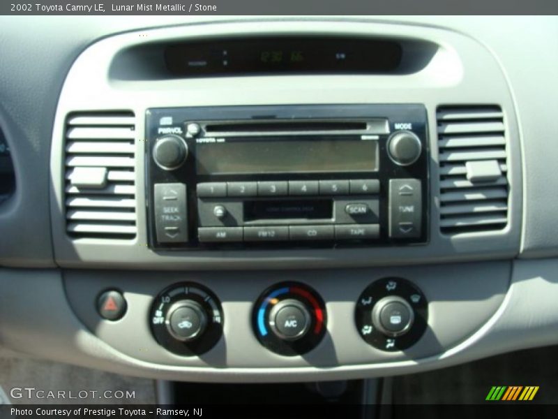 Lunar Mist Metallic / Stone 2002 Toyota Camry LE
