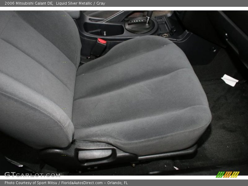 Liquid Silver Metallic / Gray 2006 Mitsubishi Galant DE