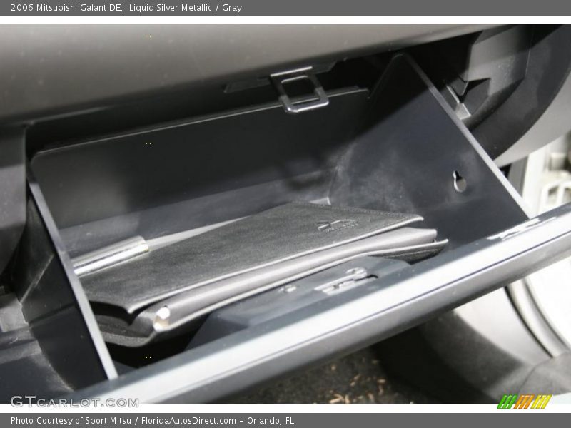 Liquid Silver Metallic / Gray 2006 Mitsubishi Galant DE