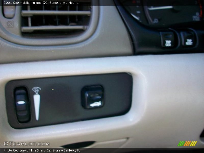 Sandstone / Neutral 2001 Oldsmobile Intrigue GX