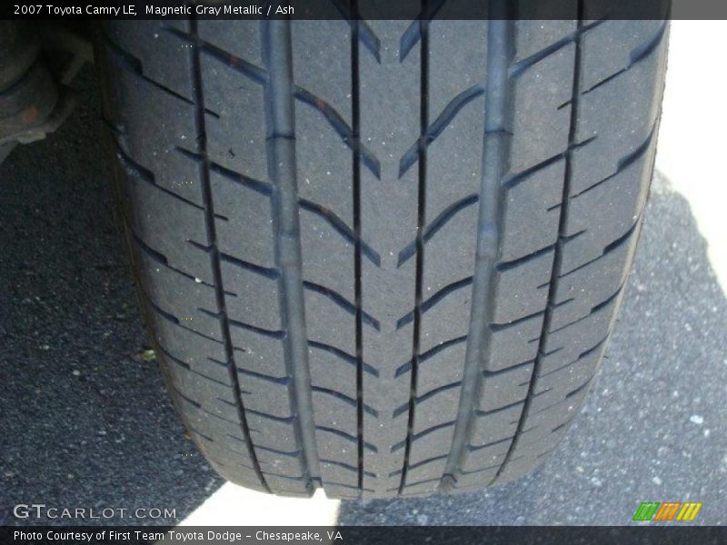 Magnetic Gray Metallic / Ash 2007 Toyota Camry LE