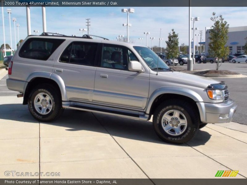 Millennium Silver Metallic / Oak 2000 Toyota 4Runner Limited