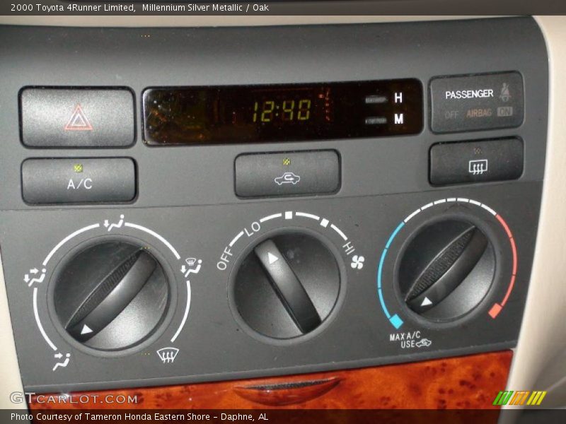 Millennium Silver Metallic / Oak 2000 Toyota 4Runner Limited