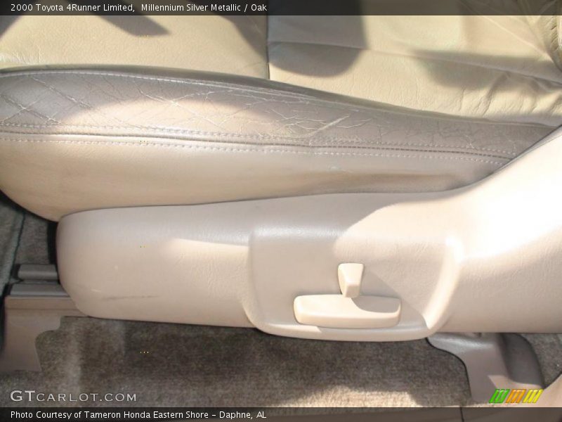 Millennium Silver Metallic / Oak 2000 Toyota 4Runner Limited