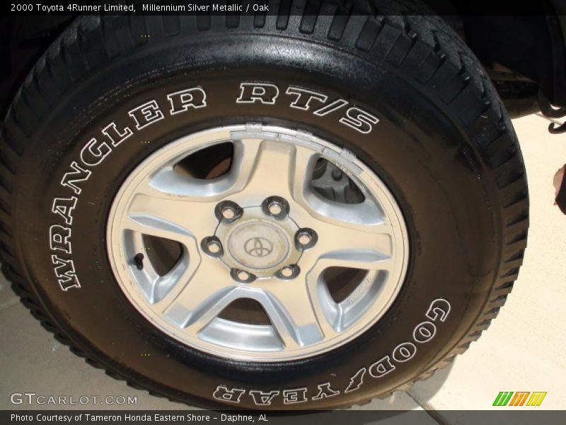 Millennium Silver Metallic / Oak 2000 Toyota 4Runner Limited