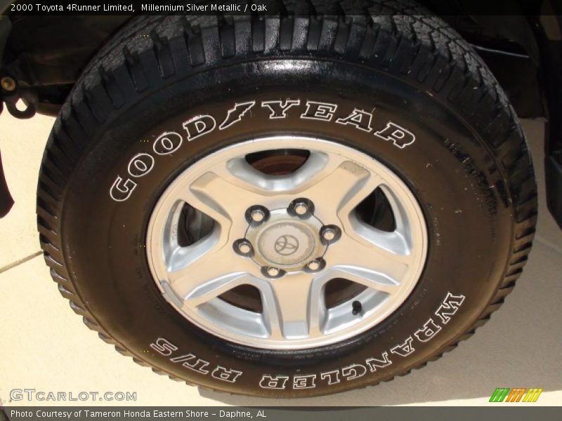 Millennium Silver Metallic / Oak 2000 Toyota 4Runner Limited